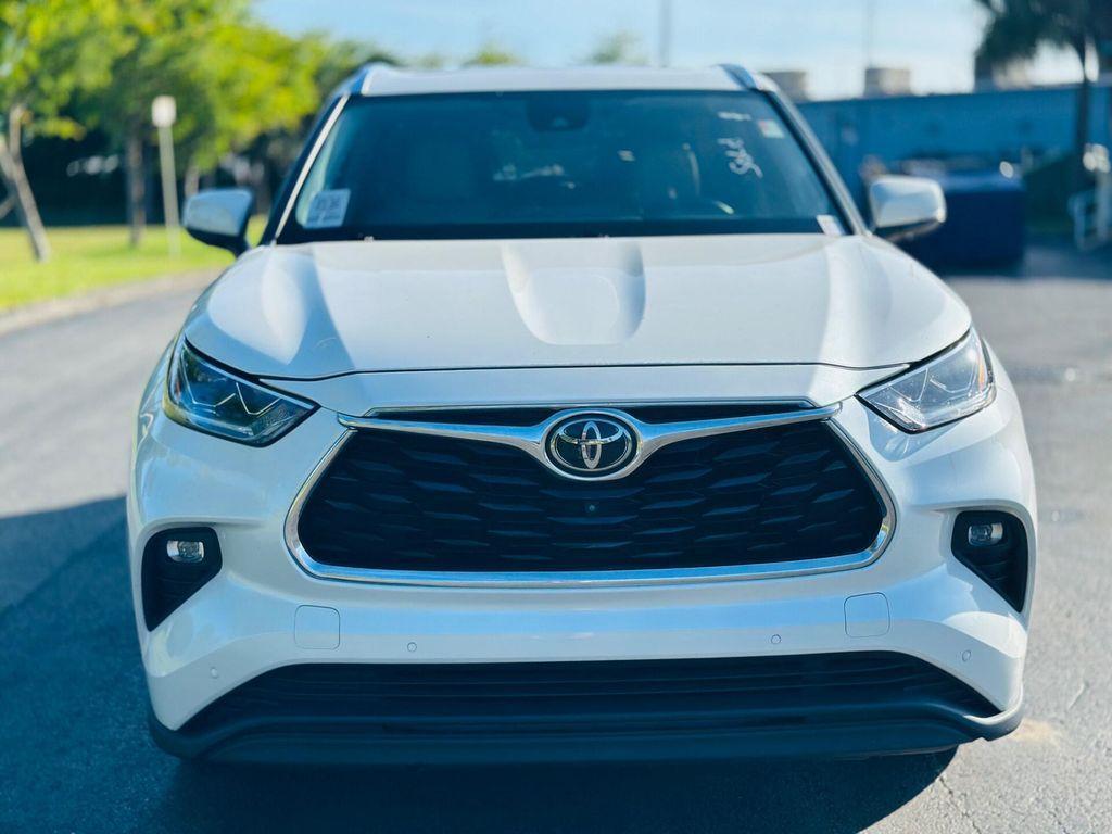 used 2020 Toyota Highlander car, priced at $28,699