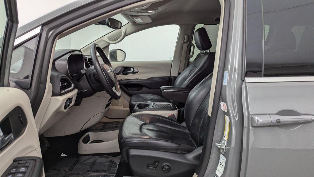 used 2022 Chrysler Pacifica car, priced at $17,999
