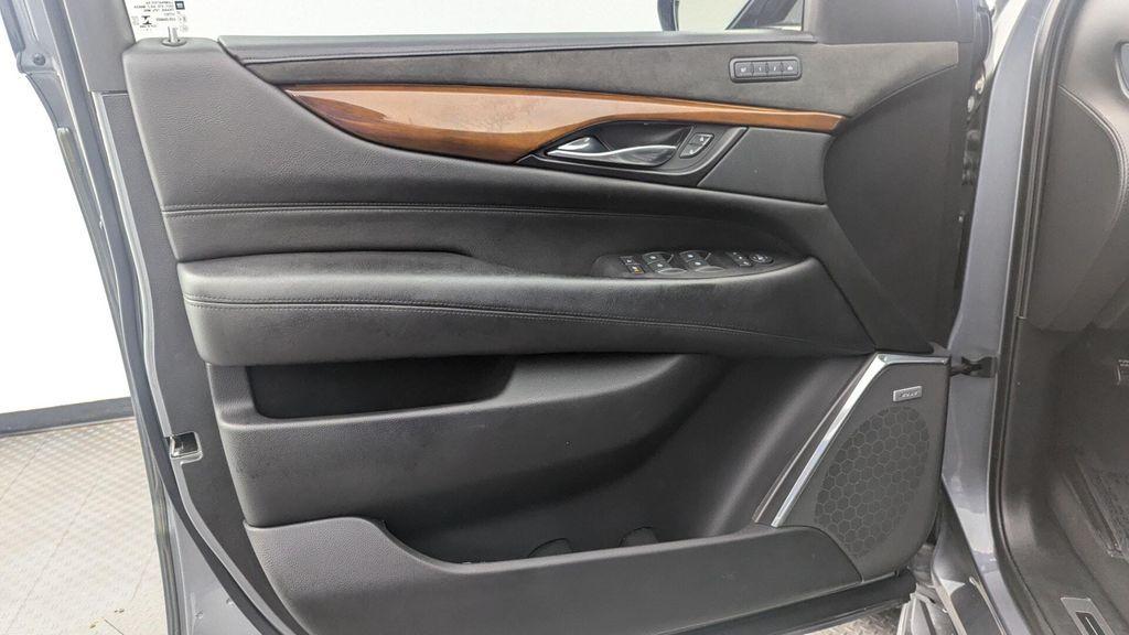 used 2020 Cadillac Escalade car, priced at $32,989