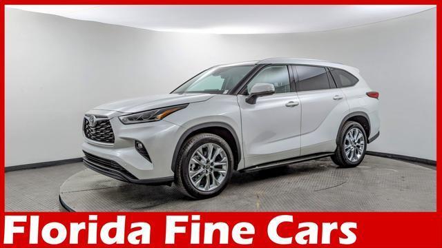 used 2023 Toyota Highlander car, priced at $33,498