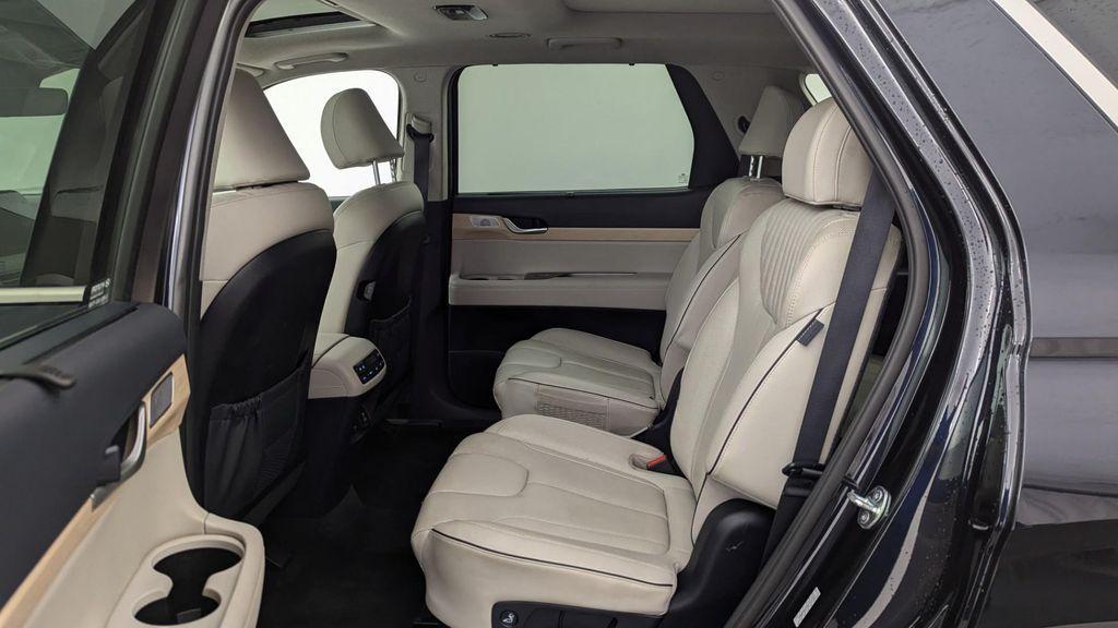 used 2024 Hyundai Palisade car, priced at $33,499