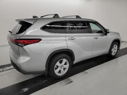 used 2022 Toyota Highlander car, priced at $26,798