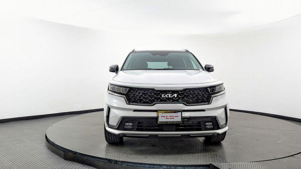 used 2022 Kia Sorento car, priced at $25,399
