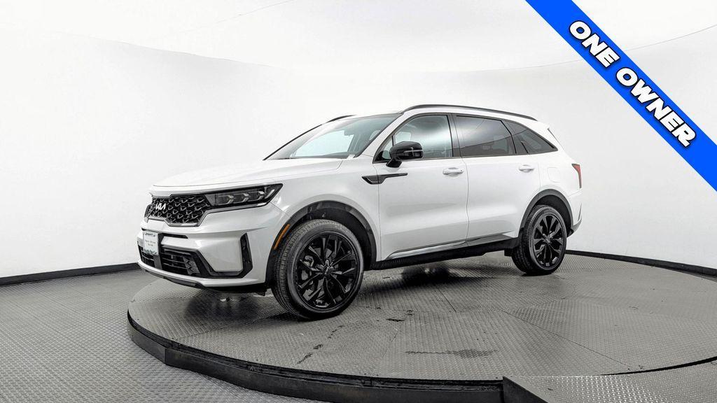 used 2022 Kia Sorento car, priced at $25,399