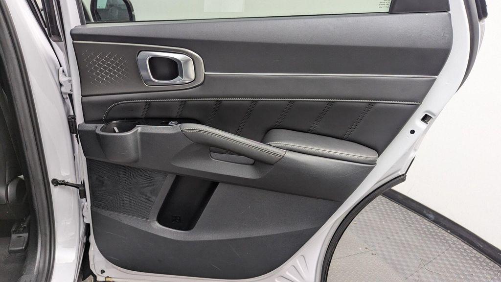 used 2022 Kia Sorento car, priced at $25,399