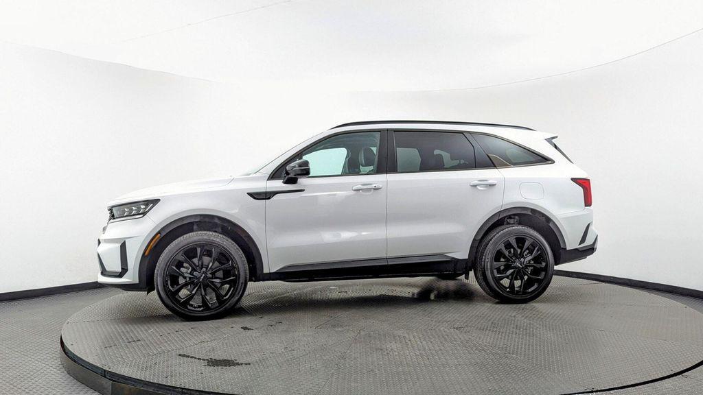 used 2022 Kia Sorento car, priced at $25,399