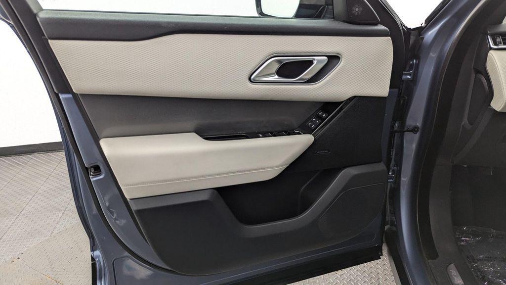 used 2021 Land Rover Range Rover Velar car, priced at $29,999
