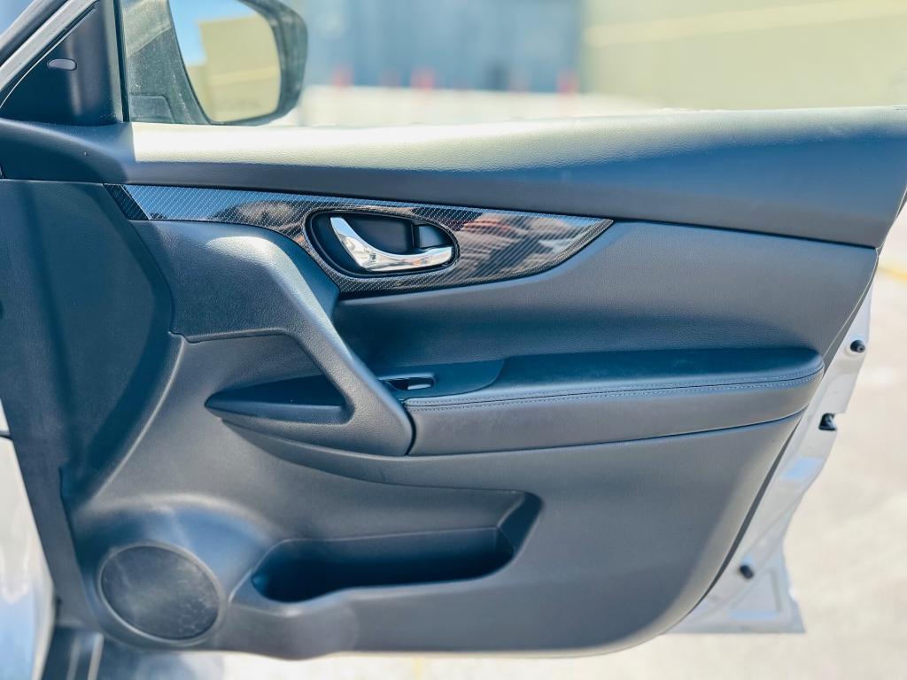 used 2019 Nissan Rogue car, priced at $14,299