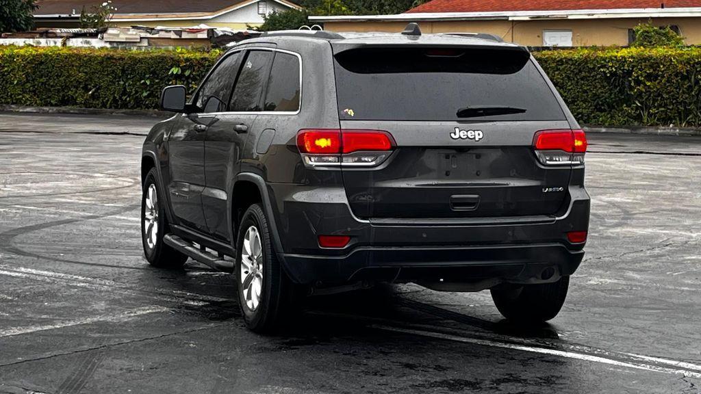 used 2021 Jeep Grand Cherokee car, priced at $17,799