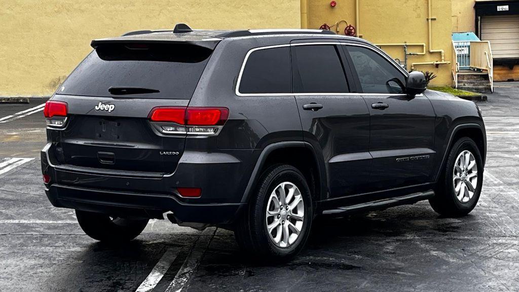 used 2021 Jeep Grand Cherokee car, priced at $17,799