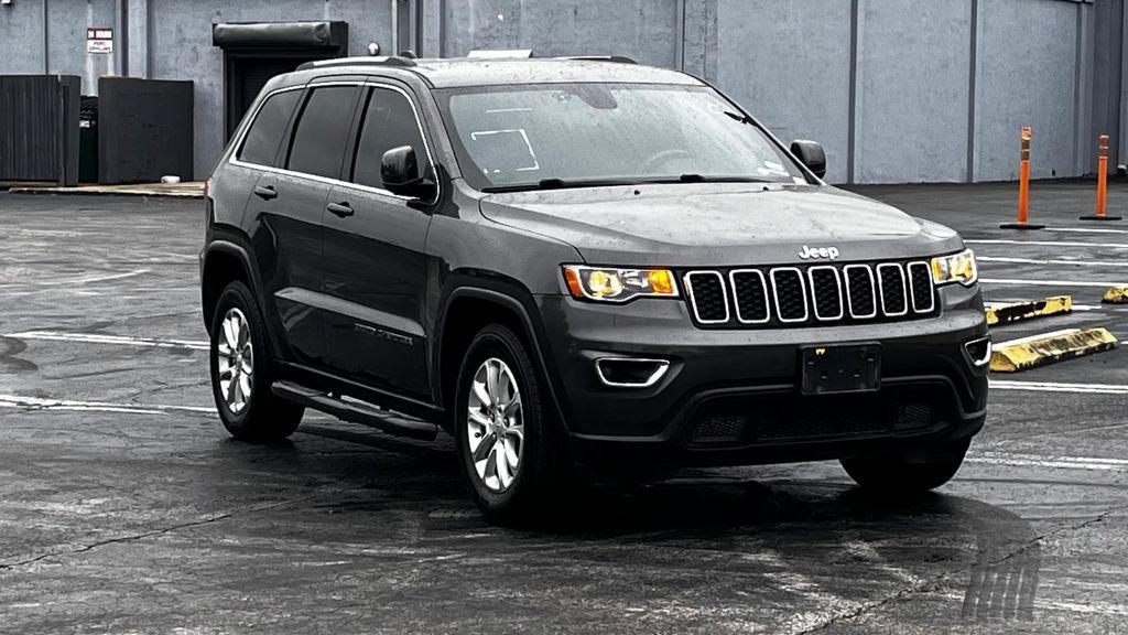 used 2021 Jeep Grand Cherokee car, priced at $17,799