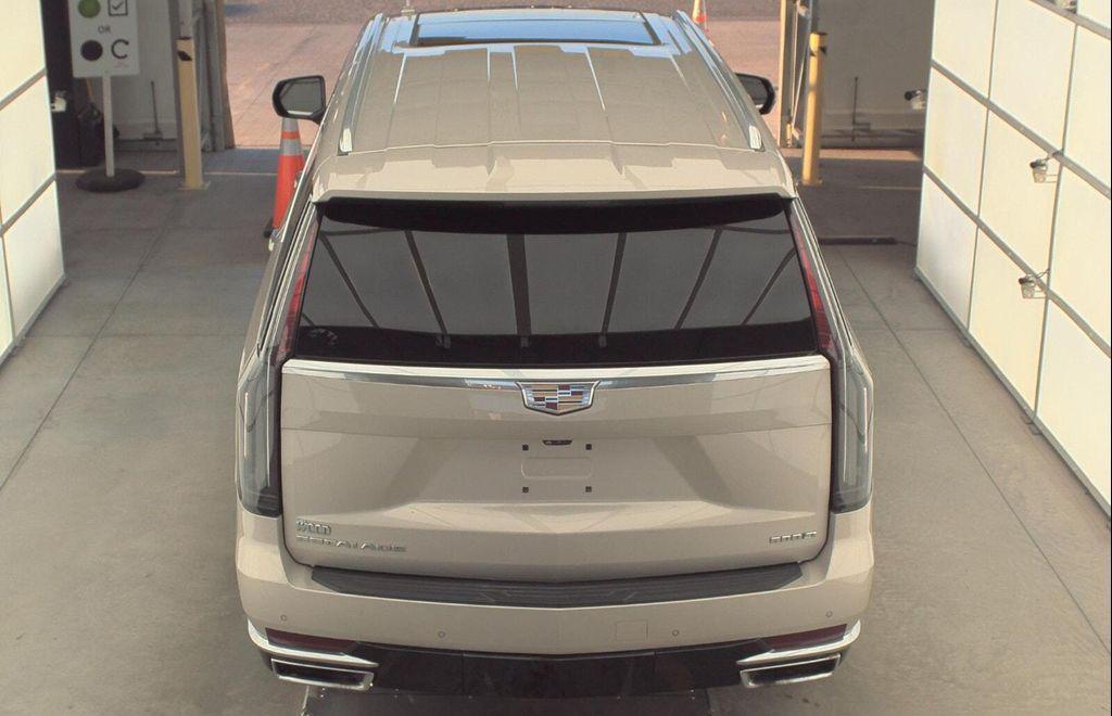 used 2023 Cadillac Escalade ESV car, priced at $61,999