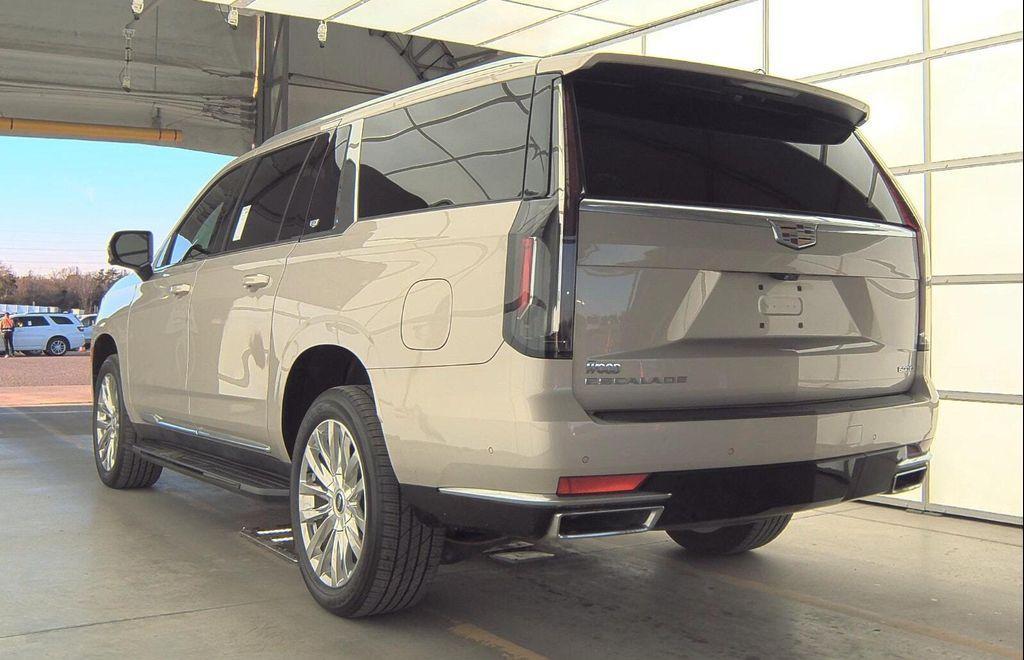 used 2023 Cadillac Escalade ESV car, priced at $61,999