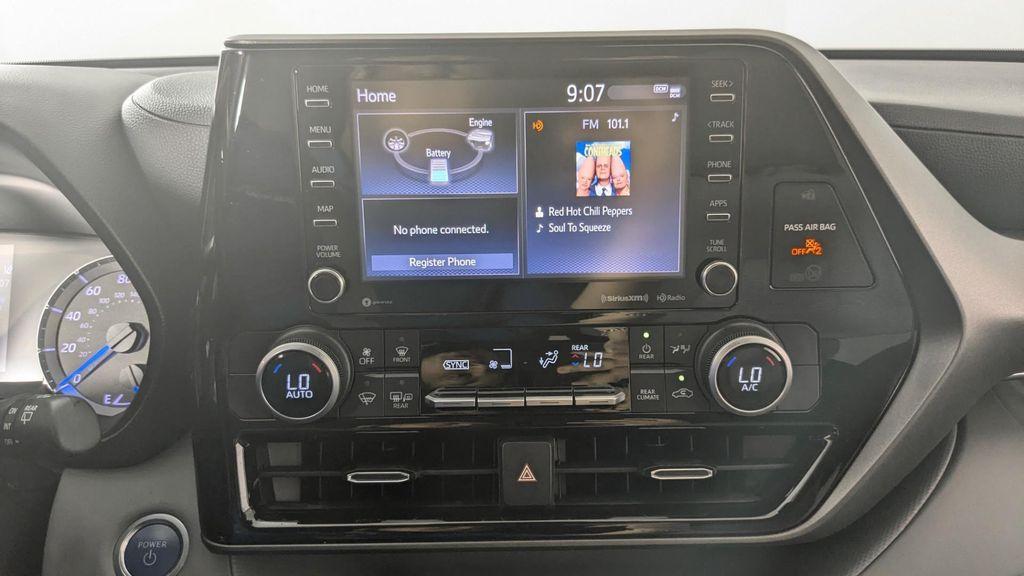 used 2021 Toyota Highlander Hybrid car, priced at $26,499