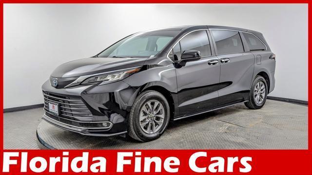 used 2022 Toyota Sienna car, priced at $33,899