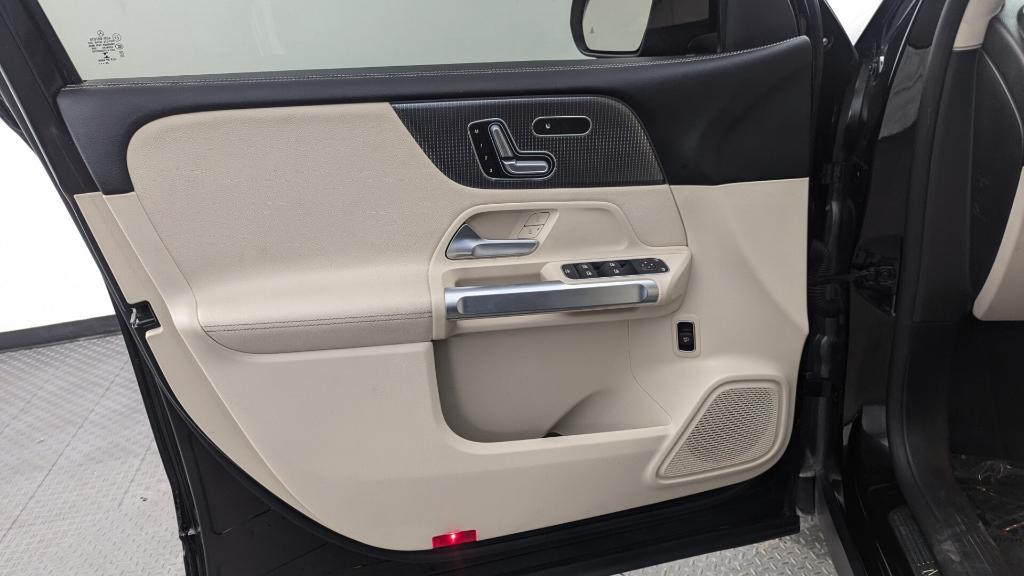 used 2021 Mercedes-Benz GLB 250 car, priced at $20,898
