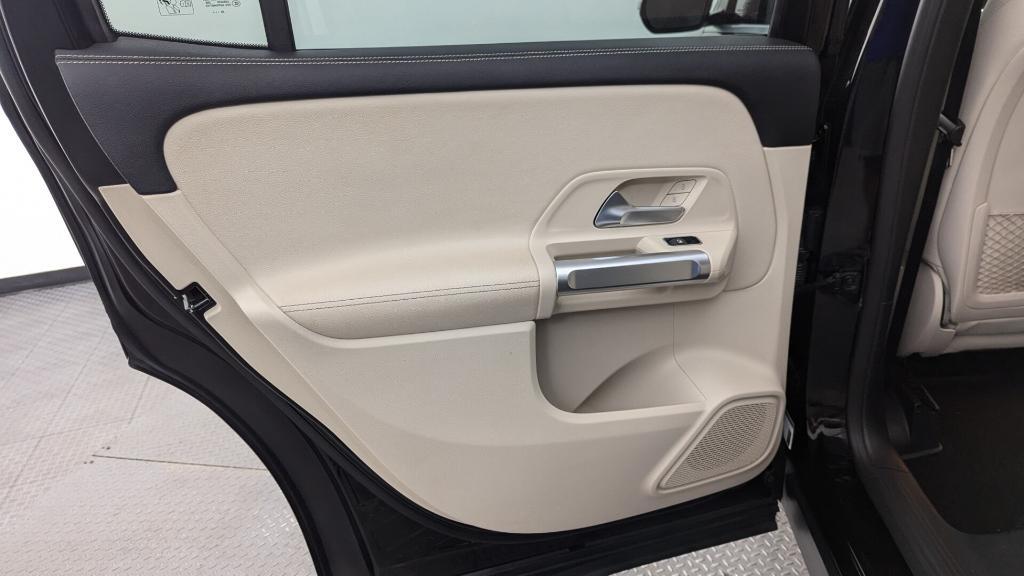 used 2021 Mercedes-Benz GLB 250 car, priced at $20,898