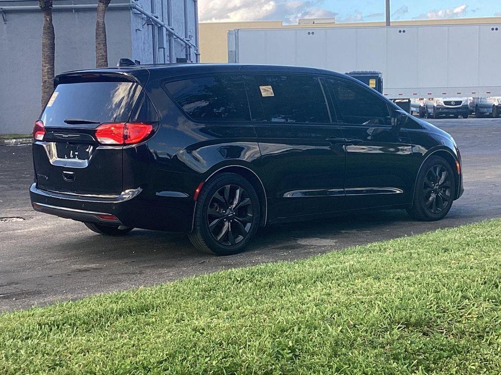 used 2018 Chrysler Pacifica car, priced at $11,199