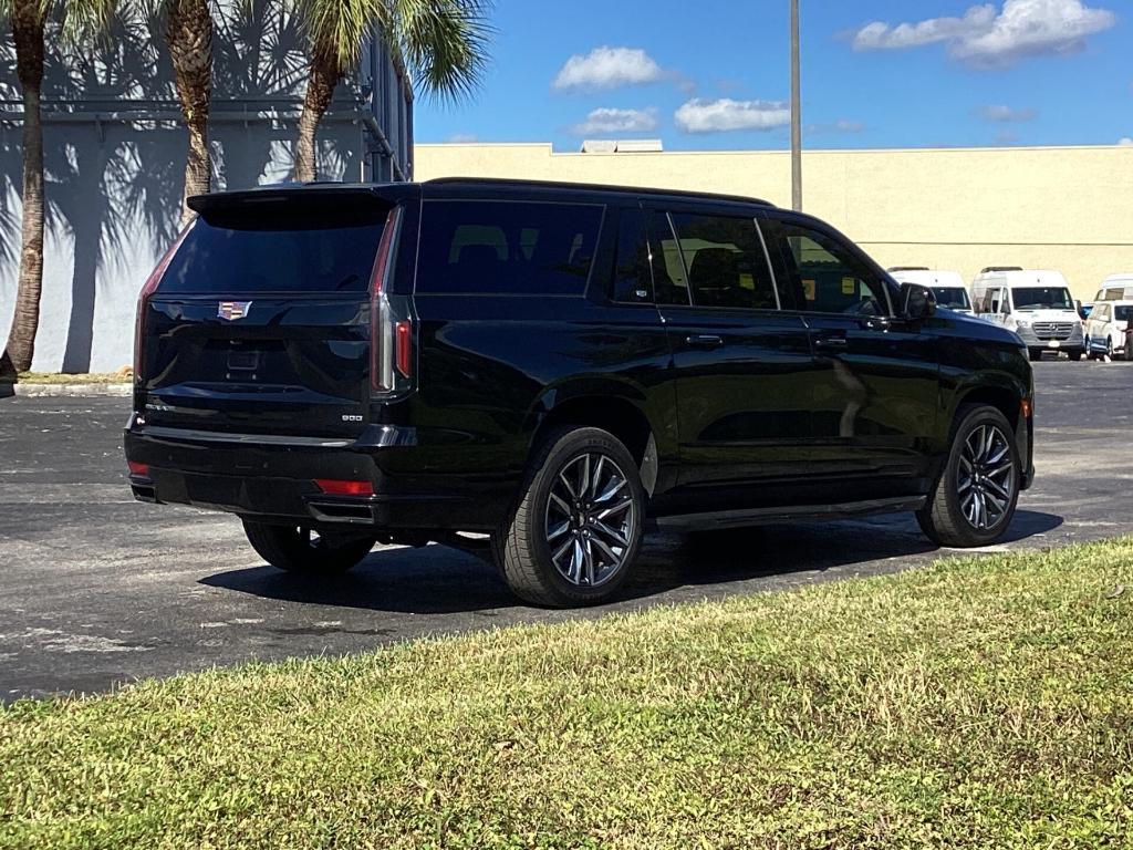 used 2023 Cadillac Escalade ESV car, priced at $59,999