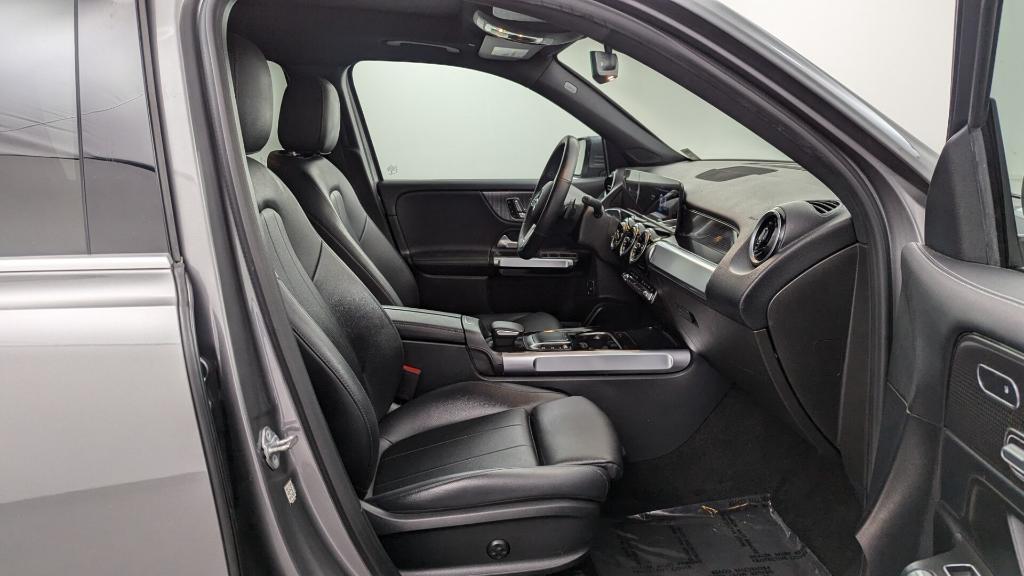 used 2021 Mercedes-Benz GLB 250 car, priced at $20,399