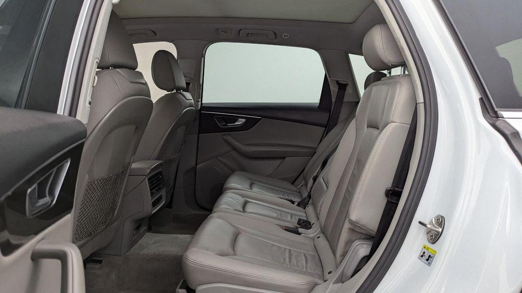 used 2021 Audi Q7 car, priced at $24,999