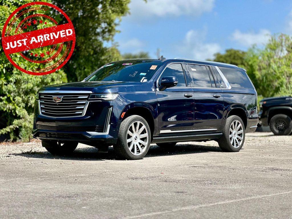 used 2021 Cadillac Escalade ESV car, priced at $54,999
