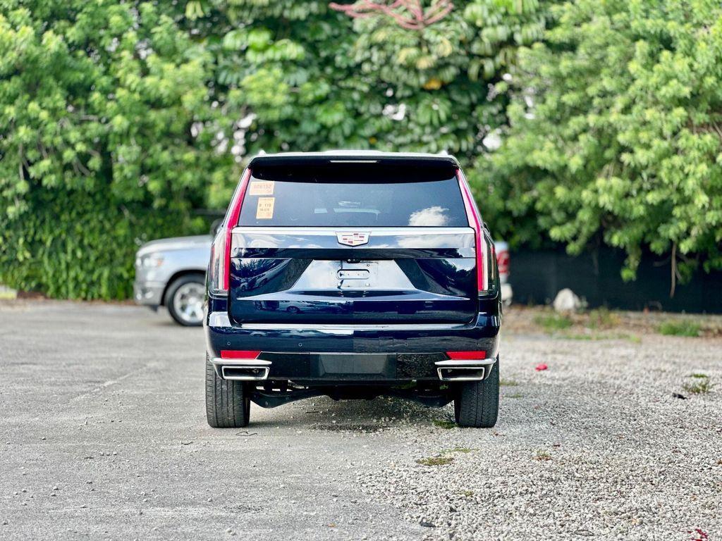 used 2021 Cadillac Escalade ESV car, priced at $54,999