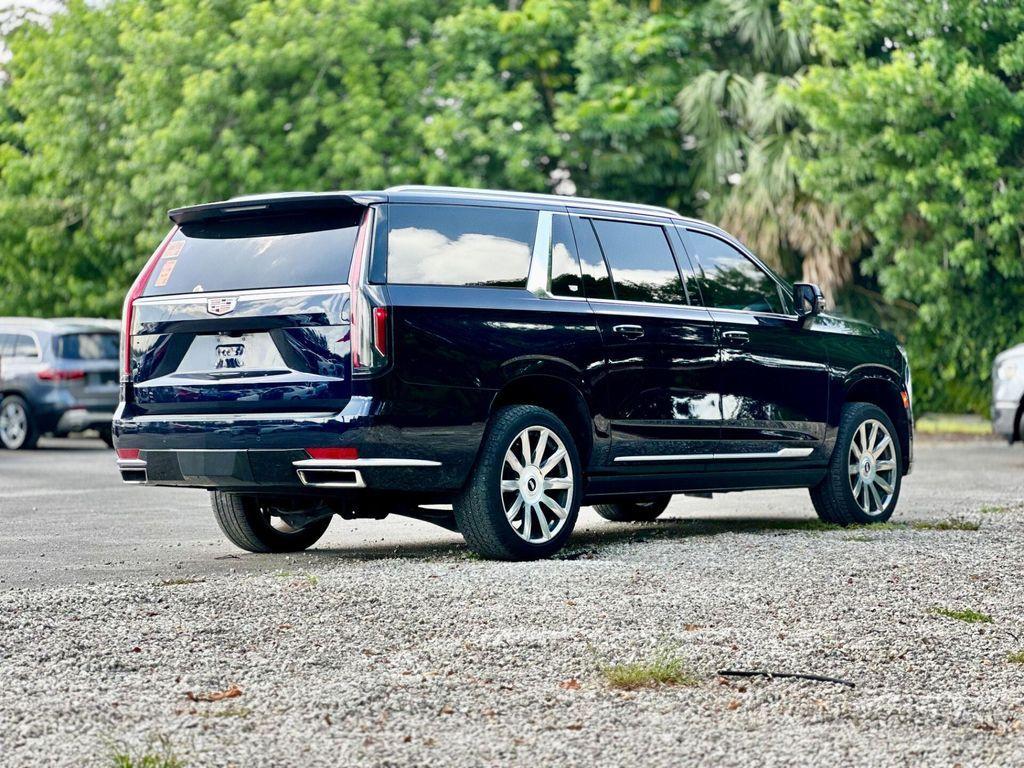 used 2021 Cadillac Escalade ESV car, priced at $54,999