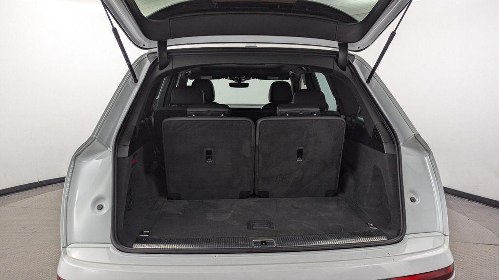 used 2022 Audi Q7 car, priced at $27,899