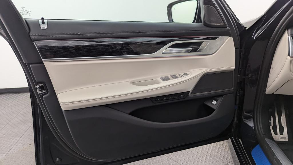 used 2022 BMW 740 car, priced at $40,999