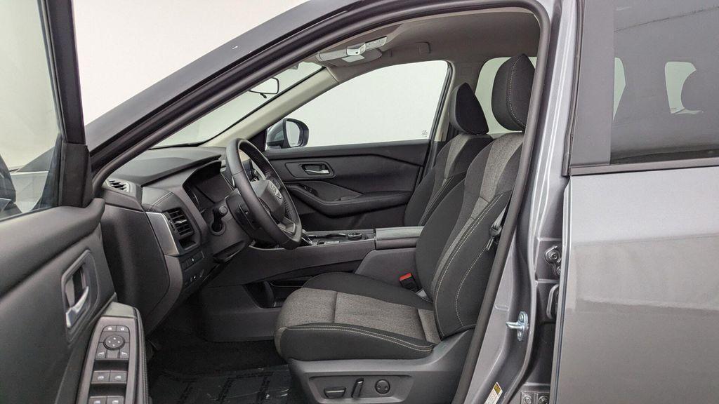 used 2025 Nissan Rogue car, priced at $22,999