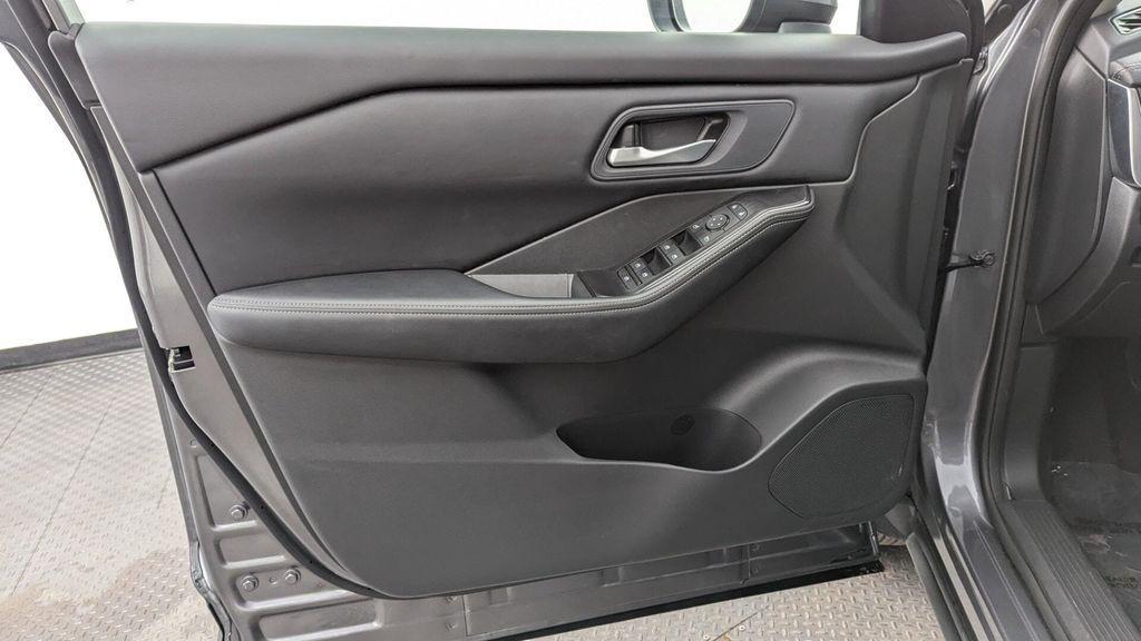 used 2025 Nissan Rogue car, priced at $22,999