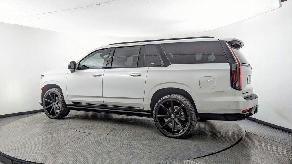 used 2021 Cadillac Escalade ESV car, priced at $63,499
