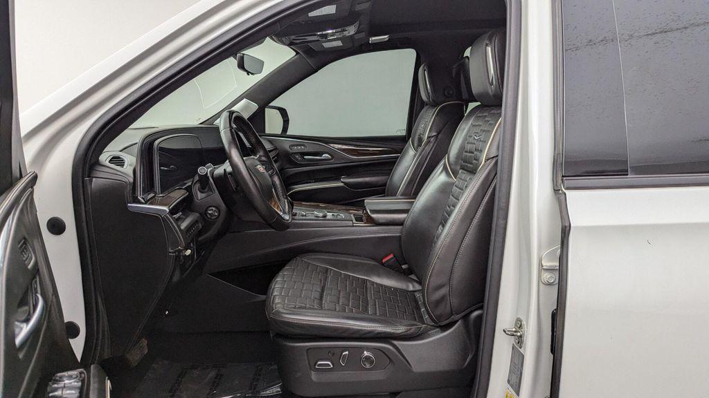 used 2021 Cadillac Escalade ESV car, priced at $63,499
