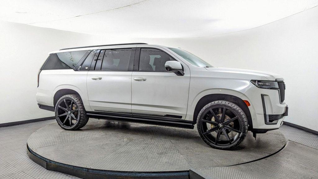 used 2021 Cadillac Escalade ESV car, priced at $63,499
