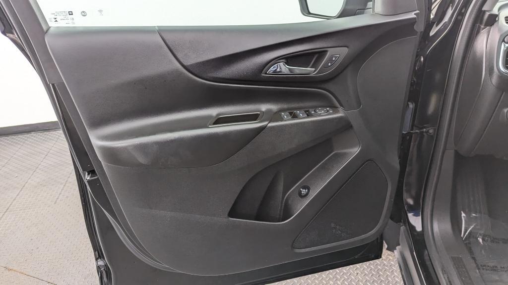 used 2024 Chevrolet Equinox car, priced at $16,299
