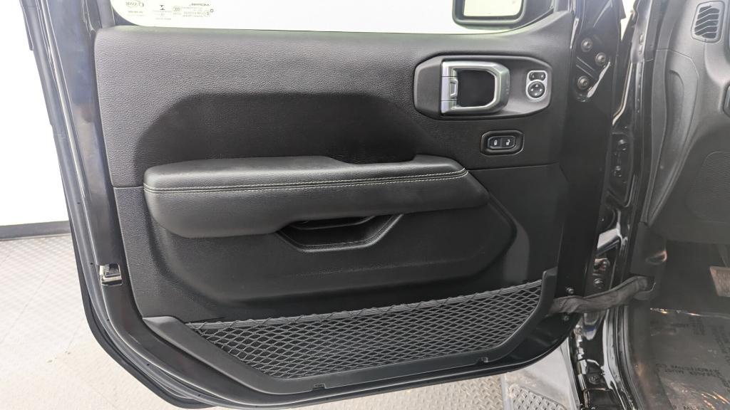 used 2020 Jeep Gladiator car, priced at $26,998