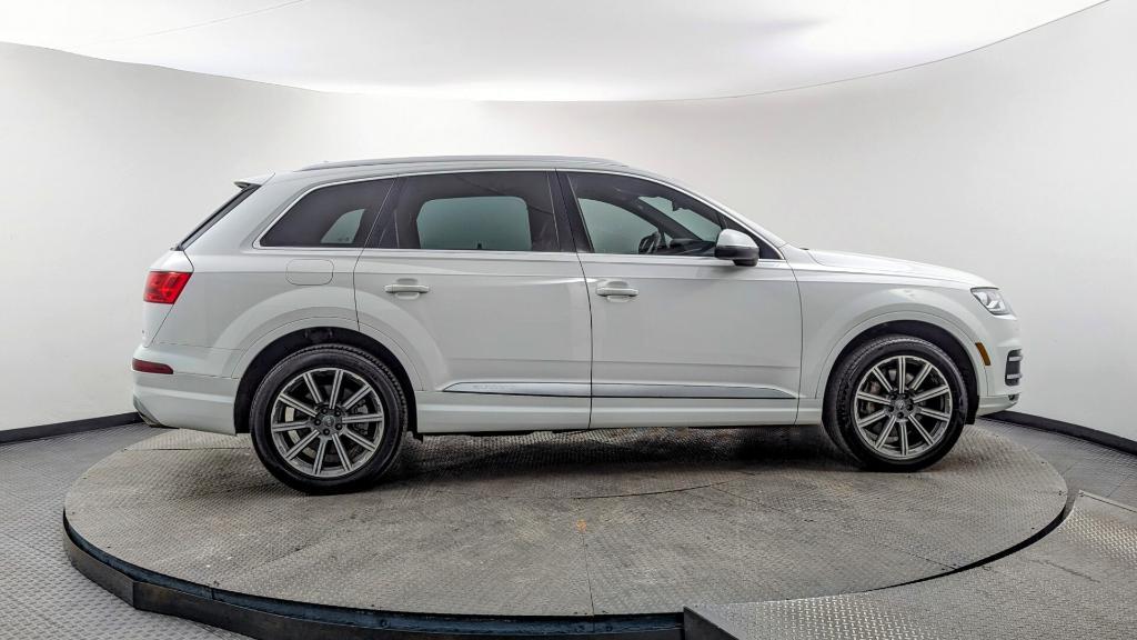 used 2018 Audi Q7 car, priced at $18,799