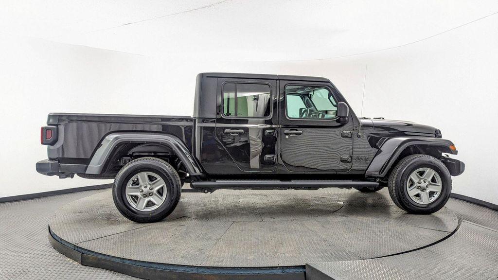 used 2023 Jeep Gladiator car, priced at $26,999