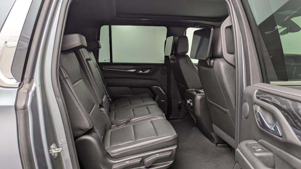 used 2021 GMC Yukon XL car, priced at $43,399