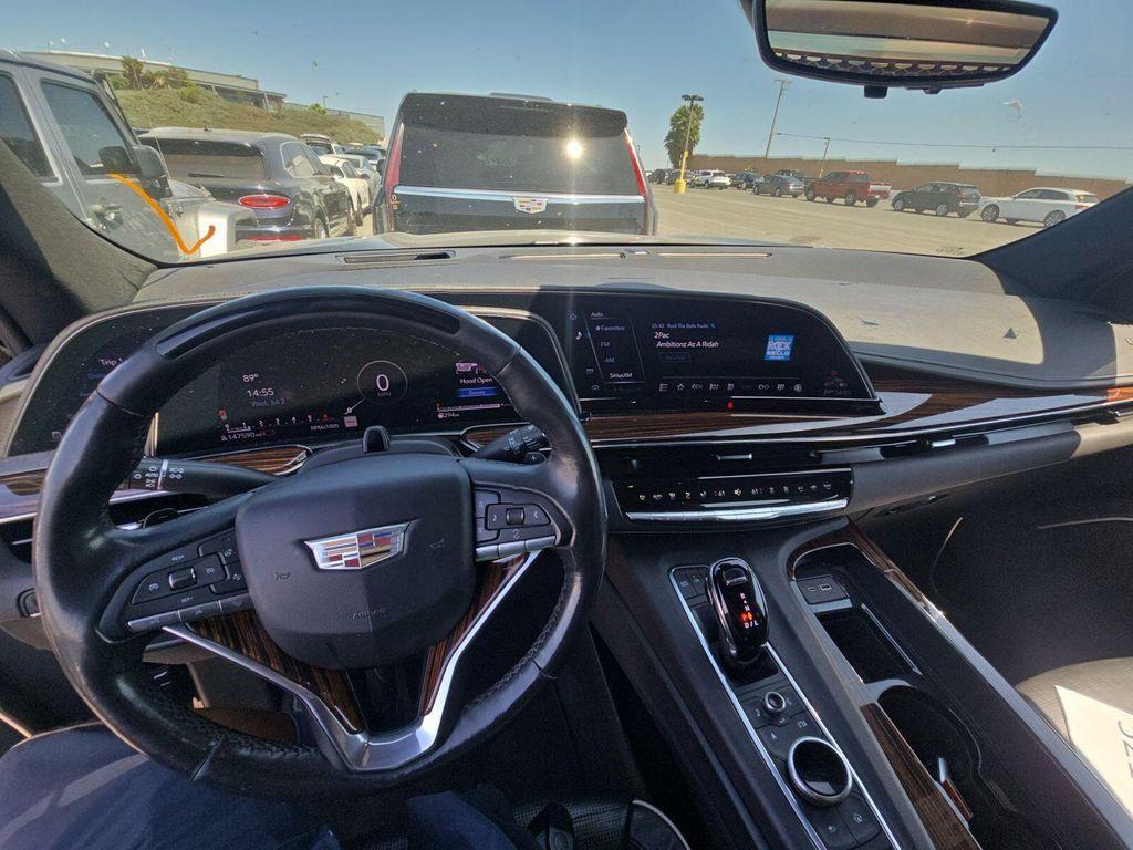 used 2022 Cadillac Escalade ESV car, priced at $43,999