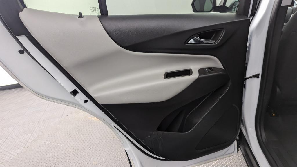 used 2023 Chevrolet Equinox car, priced at $18,499