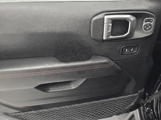 used 2021 Jeep Gladiator car, priced at $33,999