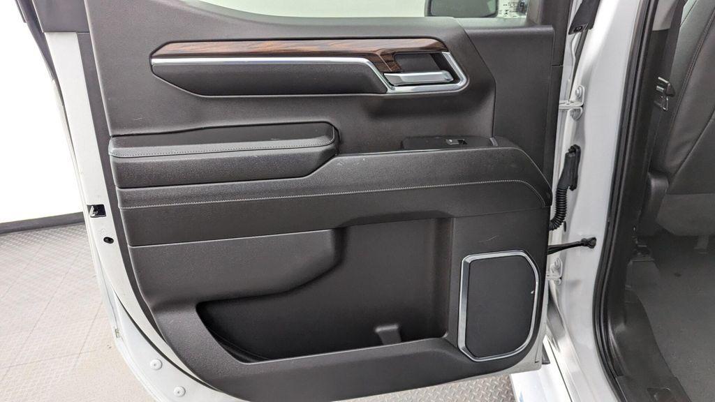 used 2024 GMC Sierra 1500 car, priced at $37,999