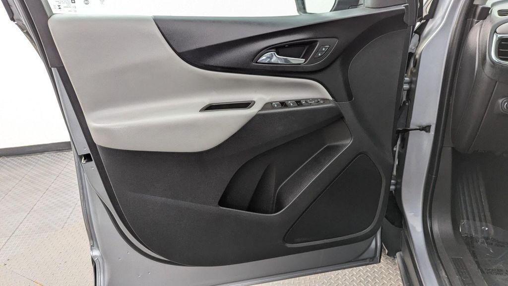 used 2023 Chevrolet Equinox car, priced at $13,499