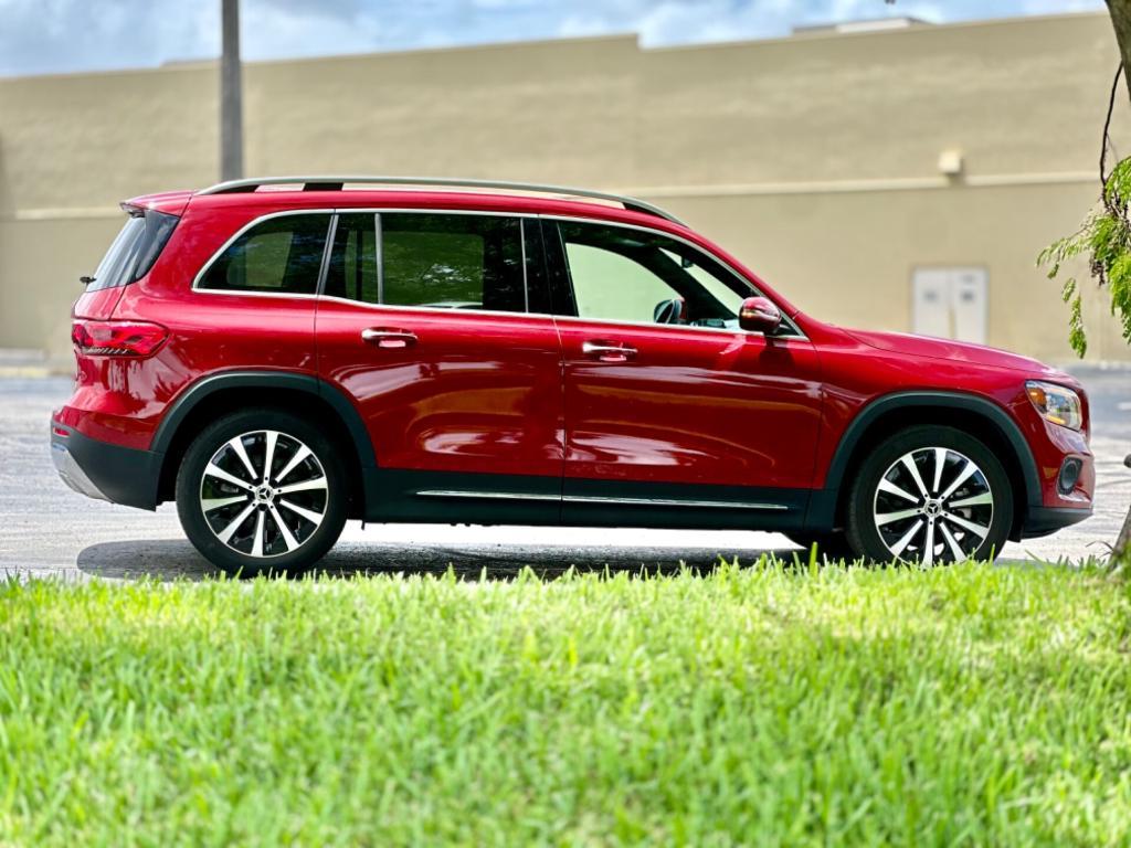 used 2021 Mercedes-Benz GLB 250 car, priced at $26,199