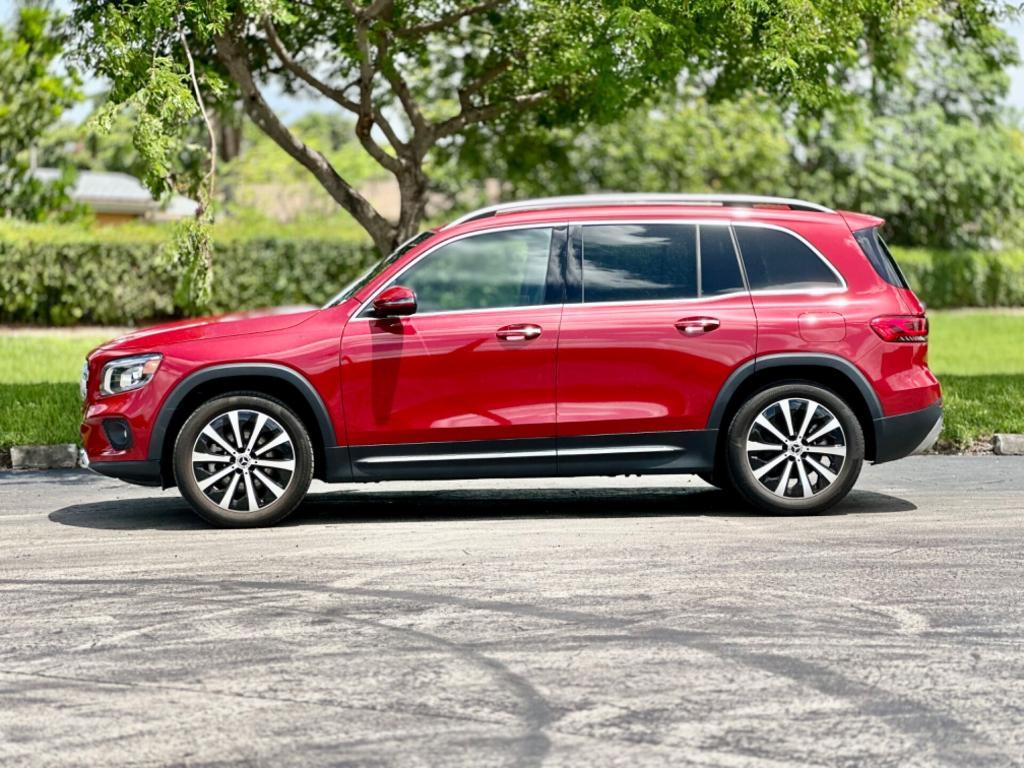 used 2021 Mercedes-Benz GLB 250 car, priced at $26,199