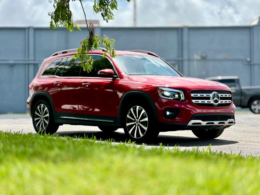 used 2021 Mercedes-Benz GLB 250 car, priced at $26,199