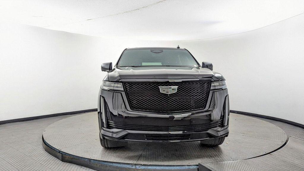 used 2021 Cadillac Escalade ESV car, priced at $50,997
