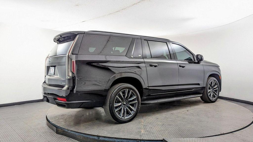 used 2021 Cadillac Escalade ESV car, priced at $50,997